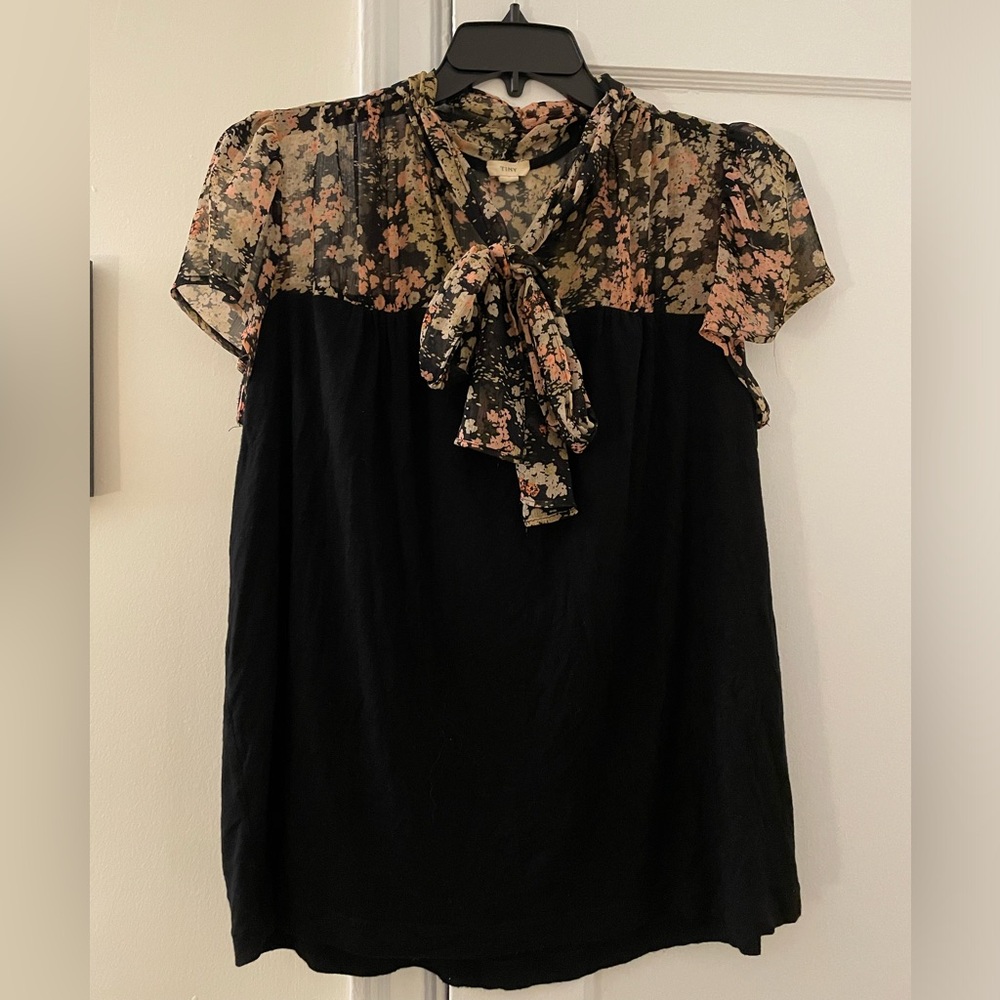 Anthro floral bow blouse